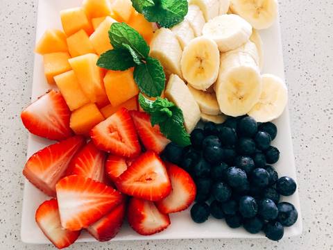 Fruit Salad with Yogurt Sauce🍓🍓 recipe step 1 photo