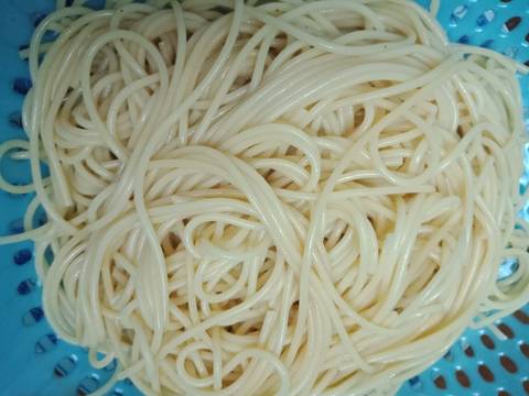 SPAGHETTI NAPOLIAN (Japanese ketchup pasta) recipe step 2 photo