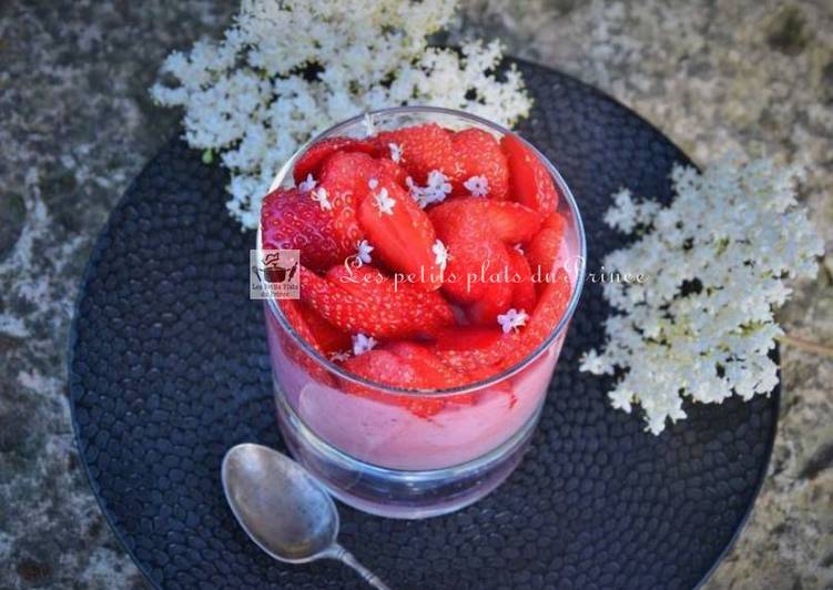 Mousse De Fraises à La Fleur De Sureau De Les Petits Plats