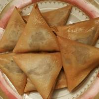 سمبوسه بالدجاج