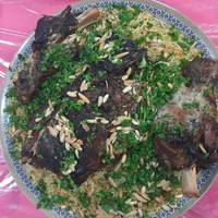 كبسة مع الفطر ولحم الغنم بالعظم