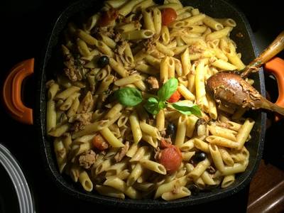 مكرونة التونا