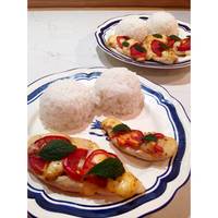 Mozzarellás paradicsomos (caprese) csirkemell