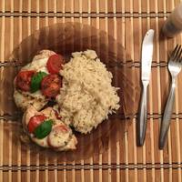 Mozzarellás paradicsomos (caprese) csirkemell