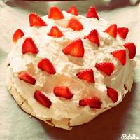 Klasszikus pavlova torta
