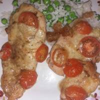 Mozzarellás paradicsomos (caprese) csirkemell