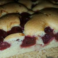 Klasszikus meggyes piskóta