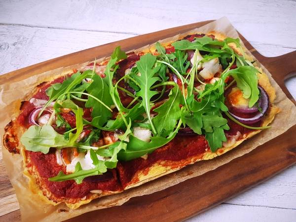 Pizzatészta csicseriborsólisztből (vegán, gluténmentes)