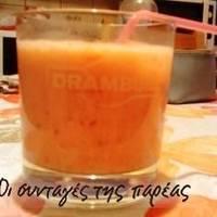 Pink Smoothie με γιαούρτι