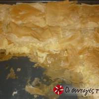 Μπουγάτσα γλυκιά (με κρέμα)
