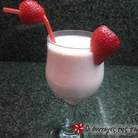 Pink Smoothie με γιαούρτι