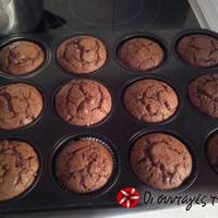 Εύκολα παιδικά σοκαλατένια muffins