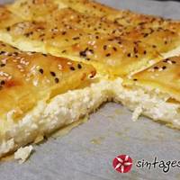 Τυρόπιτα με γιαούρτι