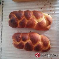 Τσουρέκι Τερκενλής με γλάσο σοκολάτας