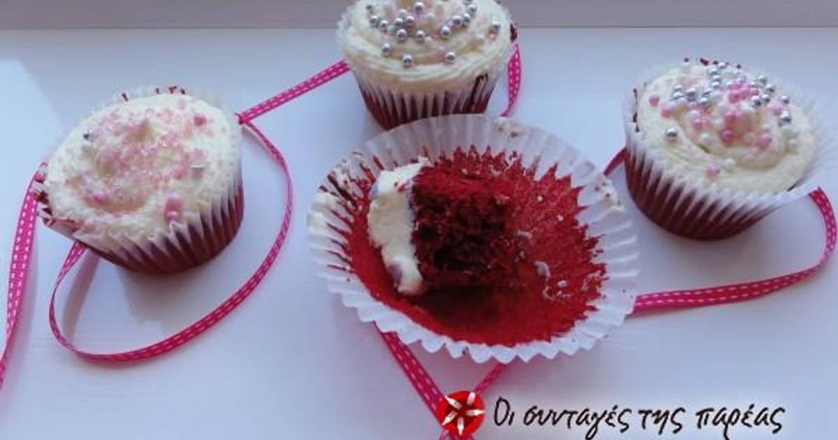 Red velvet cupcakes συνταγή από anniokm Cookpad