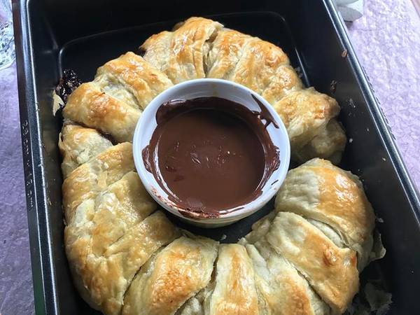 Με 2 μπανάνες και 4 πλάκες σοκολάτας! 🍌 🍫