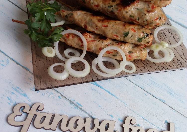 
    Люля-кебаб из курицы
  