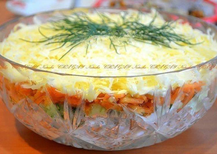 Салат курица морковь по-корейски сыр помидор 7