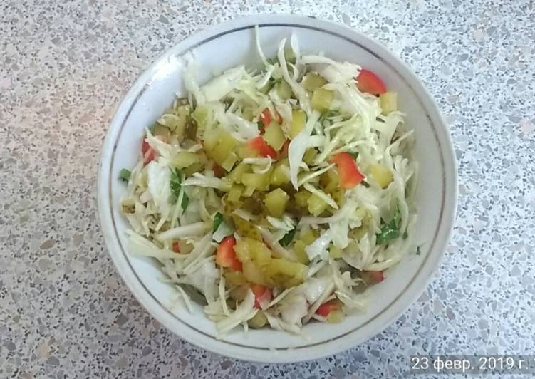 Соленые огурцы свежая капуста салат — pic 5