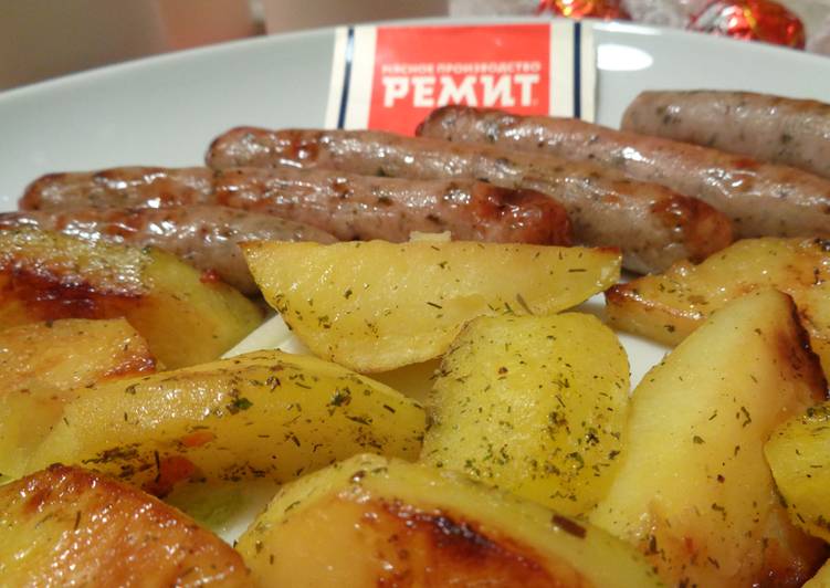 Колбаски с картошкой