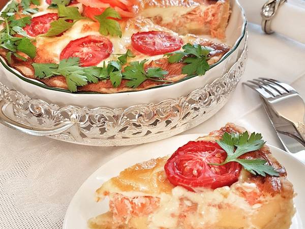 Киш с красной рыбой и сыром (пирог с рыбой)