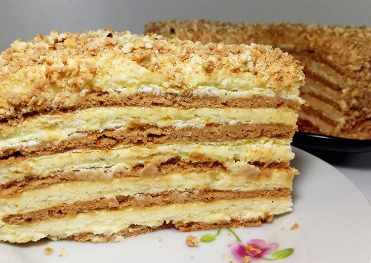 Торт "Сметанник" на скорую руку