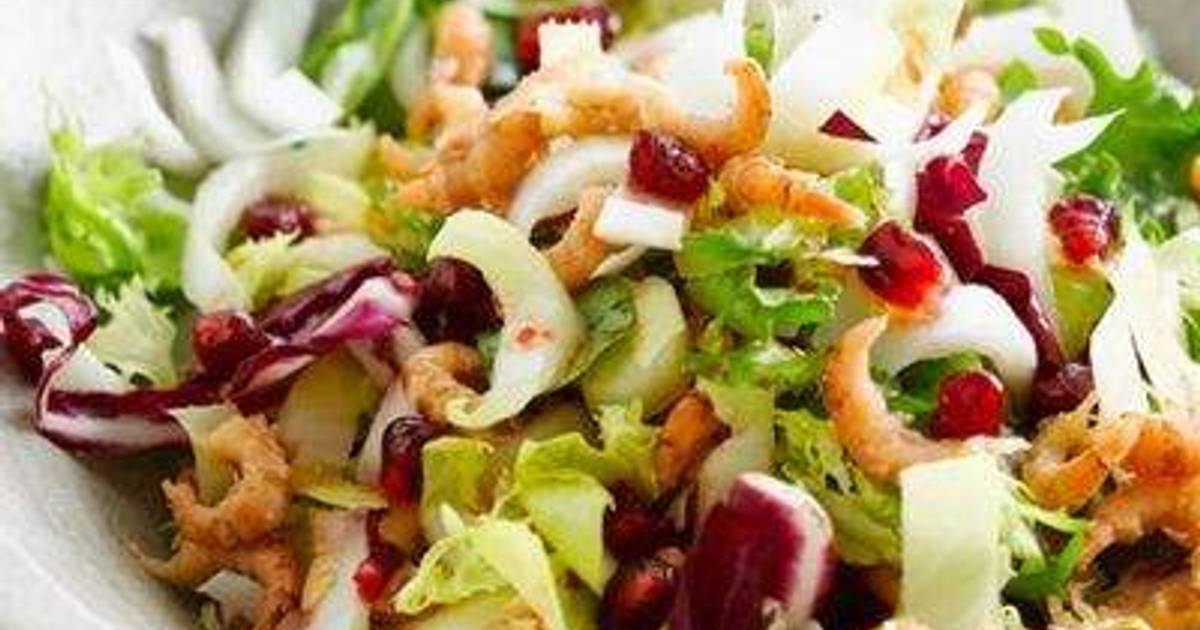 салат с пекинской капустой и курицей и гранатом