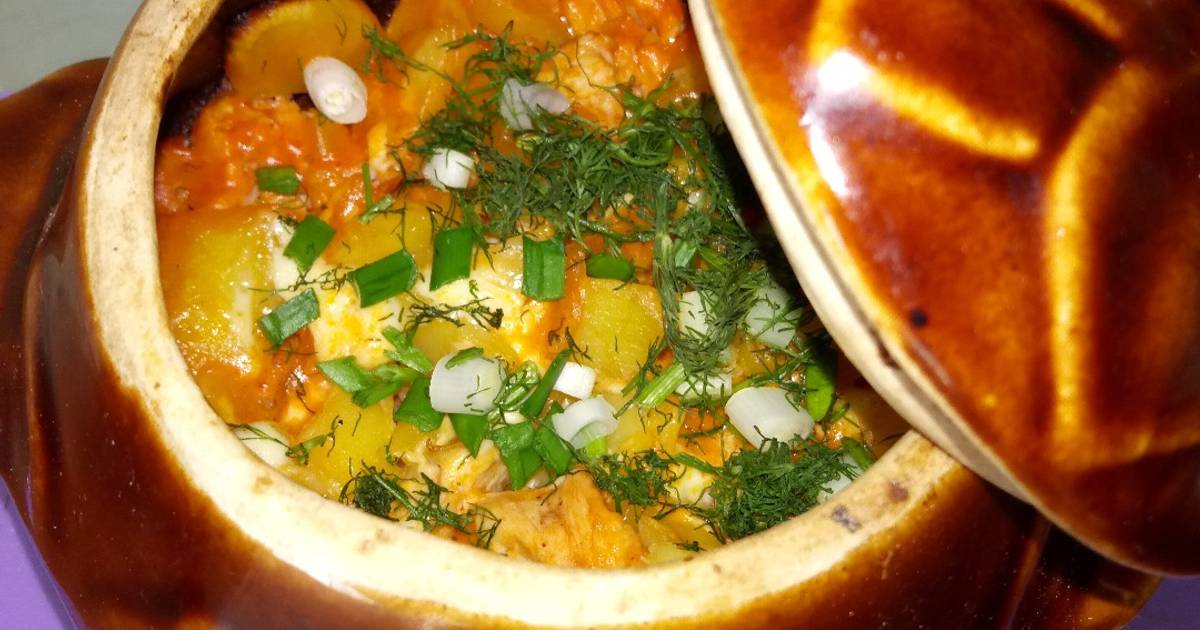 картошка со свининой в горшочках в духовке