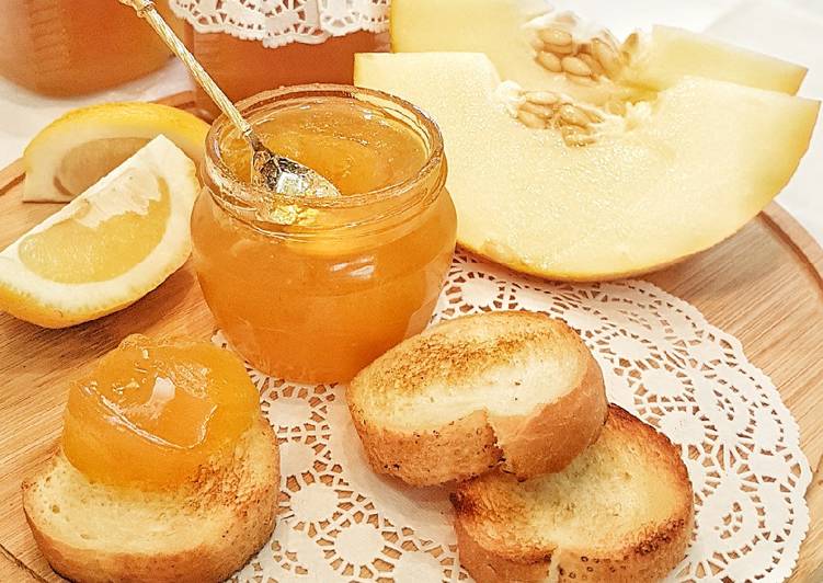 Смотреть Об этикете: за пузо не трогать, пробку – на стол - KitchenMag.ru видео Смотреть Об этикете: за пузо не трогать, пробку – на стол - KitchenMag.ru видео