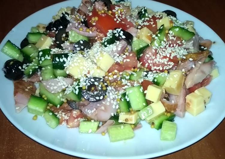 Салат с сельдереем и копченой курицей, пошаговый рецепт с фото Салат с сельдереем и копченой курицей, пошаговый рецепт с фото