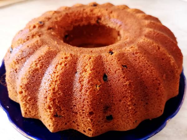 Сметанный кекс с изюмом