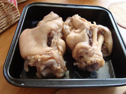 Свиные ножки или копытца recipe step 3 photo