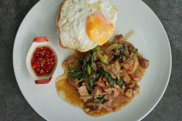 10 เมนูอาหารทำเองได้ง่ายๆ ทั้งประหยัดและอร่อย