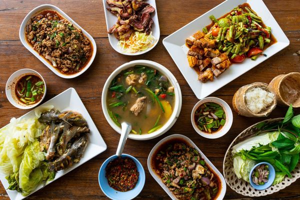 10 เมนูอาหารอีสานรสเด็ด แซ่บนัวง่ายๆ ที่บ้าน รับรองติดใจ