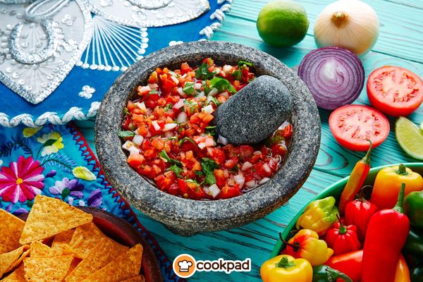 How to Make Pico de Gallo: Fresh, Easy & Flavor-Packed Salsa