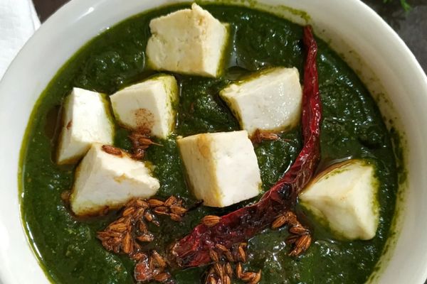 Palak Paneer vs Saag Paneer: What's the Real Difference?