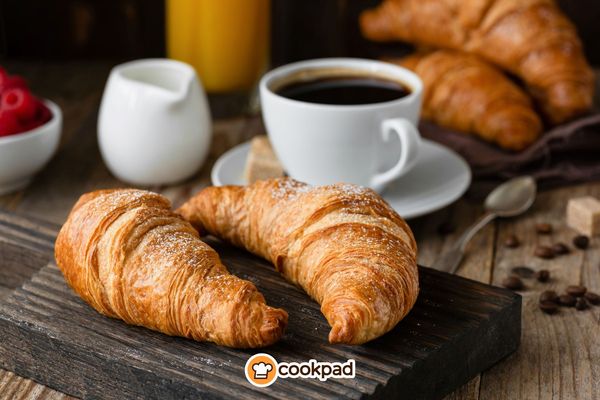 How to Make Croissants: Tips, Variations & Delicious Ideas