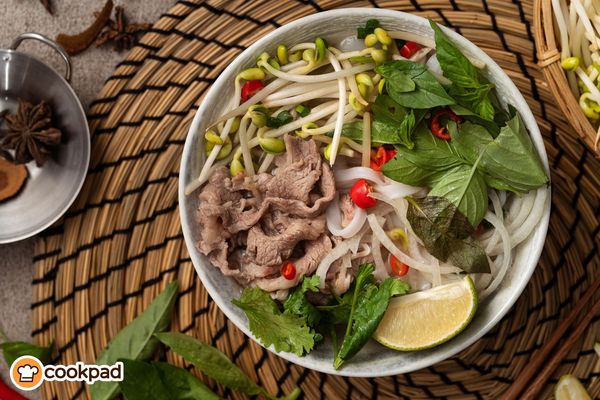 🍜 Pho: What It Is, How to Make It & Why It’s a Global Favorite