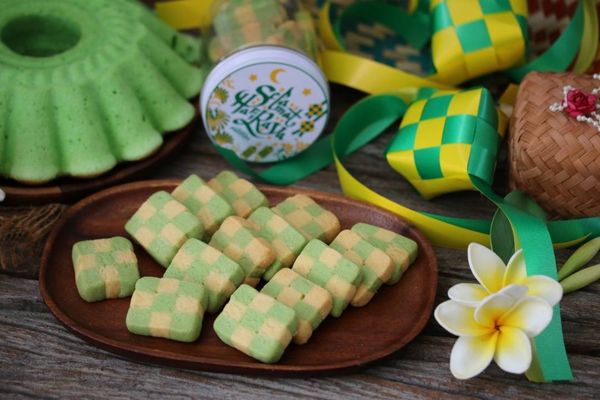 20 Kuih Raya Legend Confirm Laku!
