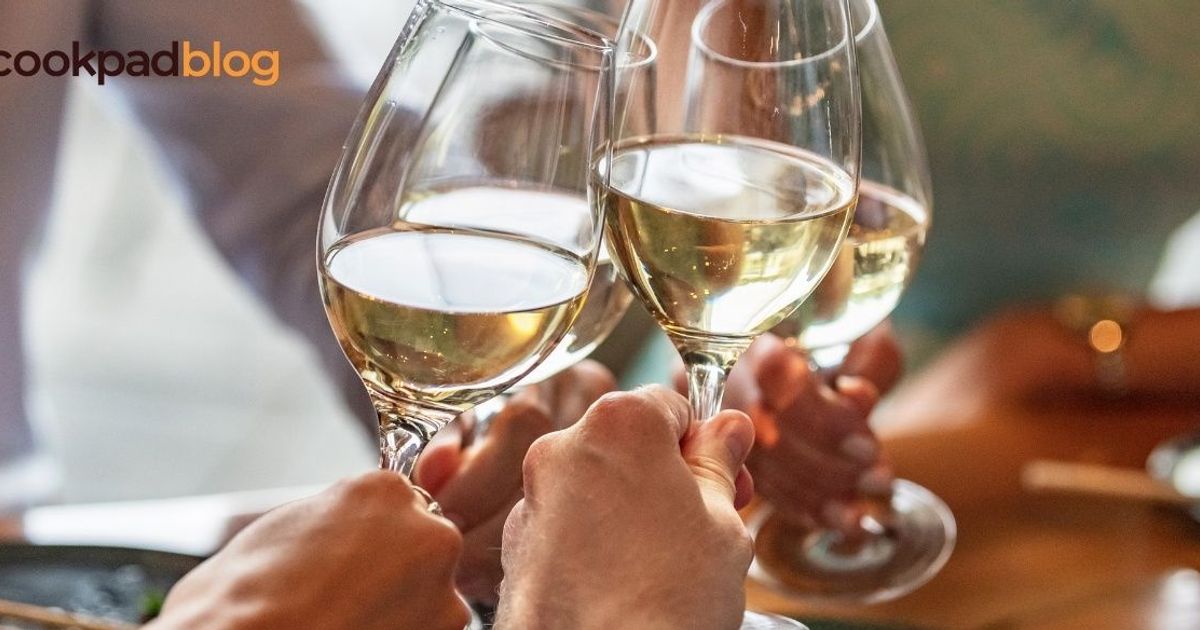 Comment dire “Santé !” en 50 langues : le guide international pour trinquer