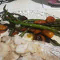 El cooksnap de Gabriela cuando hizo Filet de merluza con tomates y espárragos.