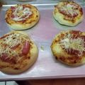 Cooksnap dari Lina Halbie untuk resep PIZZA MINI🍕Simple & Super Empuk