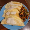 Cooksnap Artur Połuhin z czasów, kiedy przygotował Naleśniki z kurczakiem, szpinakiem, pomidorami suszonymi i fetą.