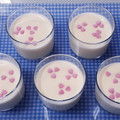 El cooksnap de estcolrod (Esther) cuando hizo 99. Panna cotta de piña.