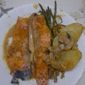 El cooksnap de Cristina Peña Serrano cuando hizo Salmón con verduras al horno y salsa mostaza miel.