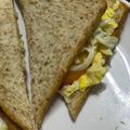 Cooksnap Nur Dhunaa AB Maleq semasa beliau membuat Sandwich telur je.