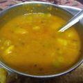 Nonu dev का कुकस्नैप जब उन्होंने आलू मटर और टमाटर की सब्जी (aloo matar aur tamatar ki sabzi recipe in Hindi) बनाया था।