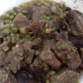 El cooksnap de Angel Pastrana Suarez cuando hizo Ternera en salsa con champiñones y guisantes.
