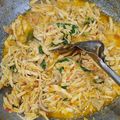 Cooksnap dari Citra Dewi Purnamasari untuk resep Ayam Suwir Pedas Kemangi