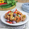 Cooksnap dari Arina Putri untuk resep Sayap Ayam Goreng dengan Oseng Bawang Devina Hermawan